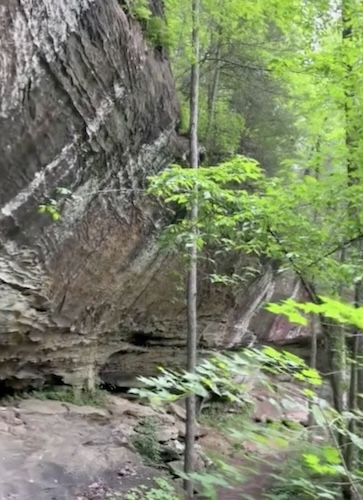 cliffs on the sky bridge loop trail
